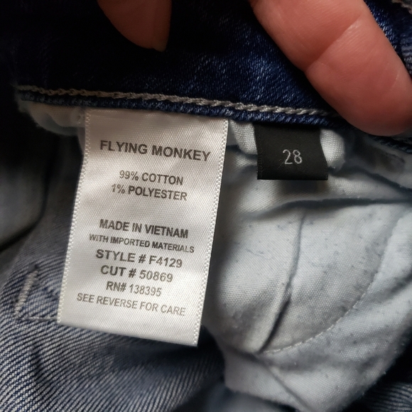 Flying Monkey Boyfriend Jeans Distressed Raw Hem size 28 Blue Ripped Denim - Picture 12 of 12